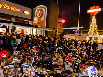 Πάνω από 1.000 άτομα στα εγκαίνια της Harley Davidson